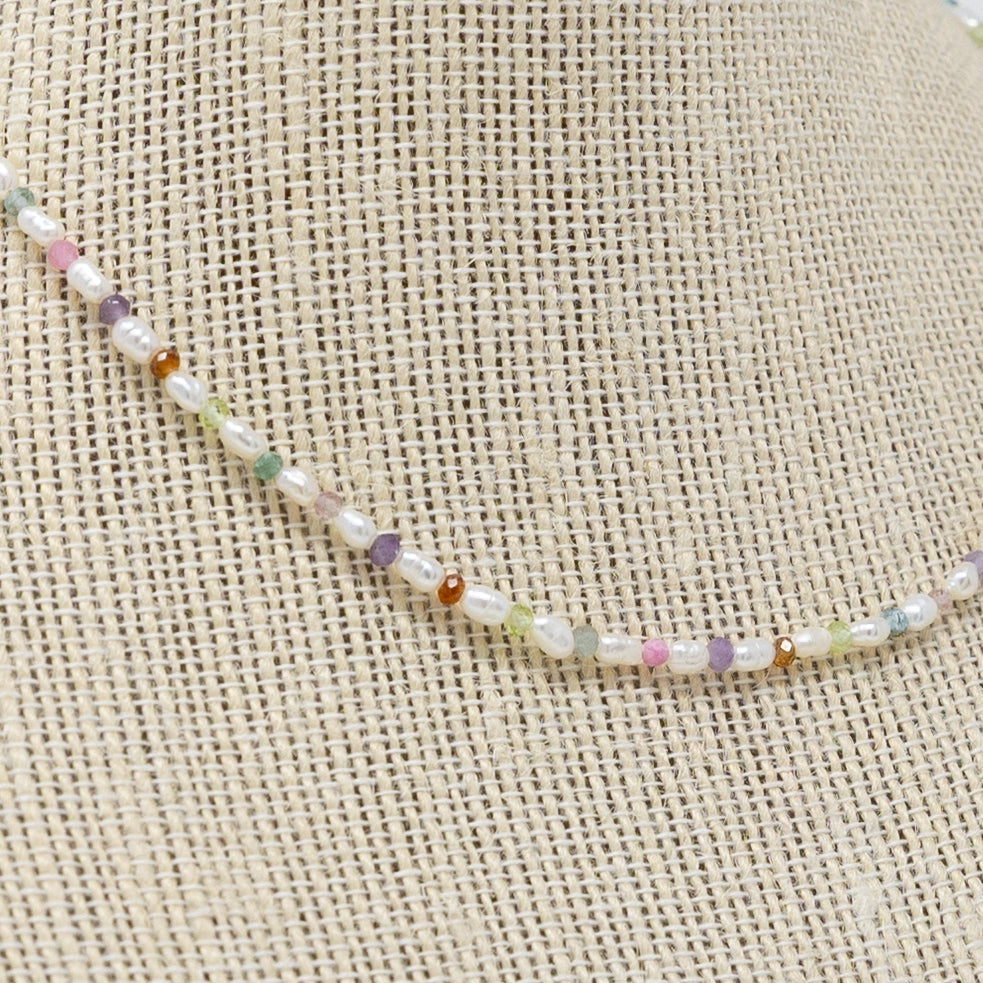 Irregular Elegance Pearl Necklace